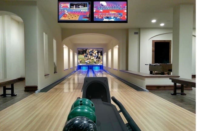 Home Bowling Alley in Waldren, Missouri